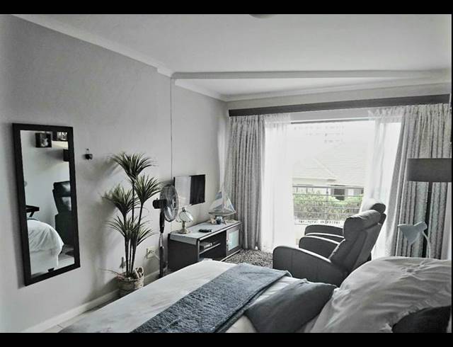 0 BEDROOM APARTMENT FOR SALE IN STRAND SOUTH